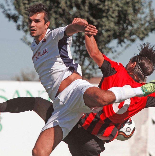 Copparese, poker e primo posto 