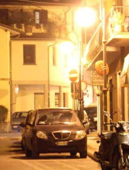 Montignoso, lampioni spenti per risparmiare sulla bolletta 