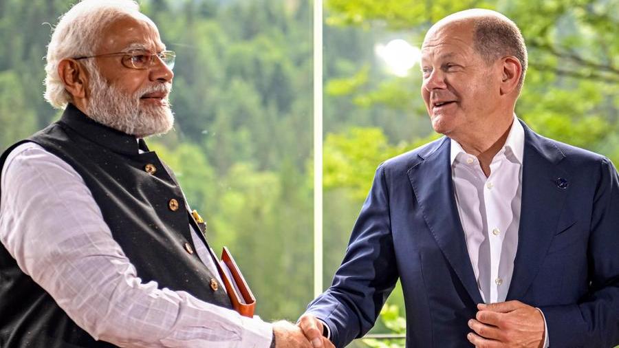 epa10036751 German Chancellor Olaf Scholz (R) and Indian Prime Minister Narendra Modi (L) pose for a photo prior their bilateral meeting at Elmau Castle in Kruen, Germany, 27 June 2022. Germany is hosting the G7 summit at Elmau Castle near Garmisch-Partenkirchen from 26 to 28 June 2022. EPA/CHRISTIAN BRUNA / POOL