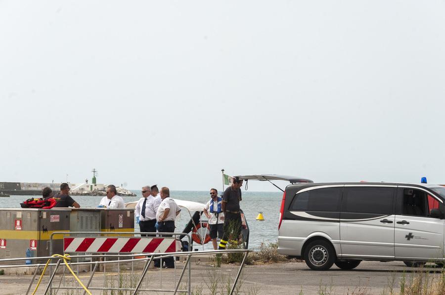 Viareggio - Annegato banchina codecasa
