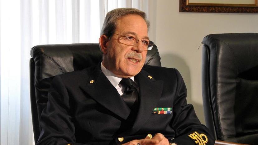 L’ammiraglio che ha firmato il trasferimento, «De Falco innamorato di quel posto»