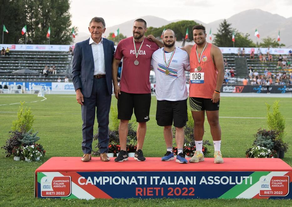 Roberto Orlando portacolori della Virtus conquista ancora una volta il titolo italiano nel giavellotto