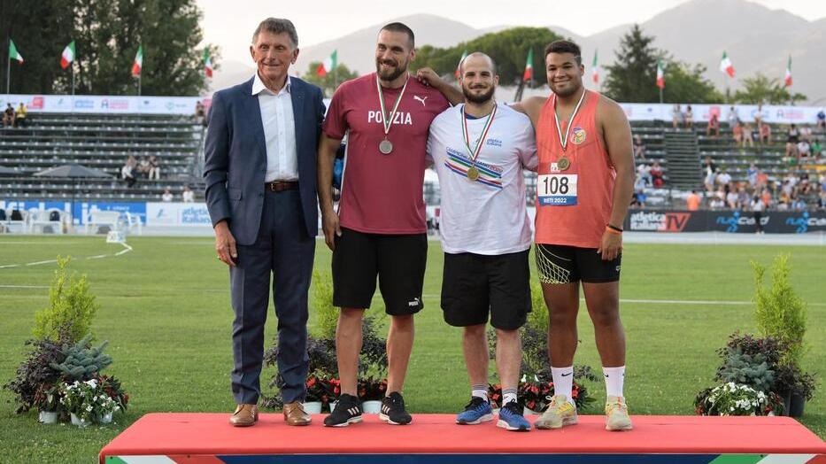 Roberto Orlando portacolori della Virtus conquista ancora una volta il titolo italiano nel giavellotto