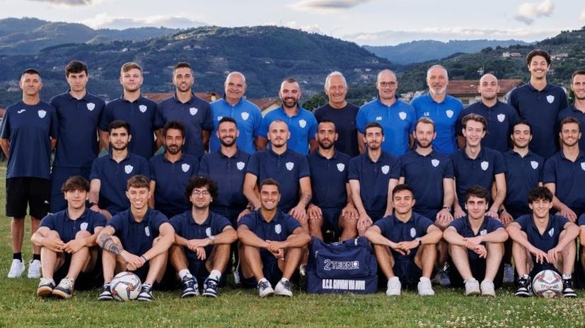 La squadra dei Giovani Via Nova che ha ottenuto la promozione in Prima Categoria