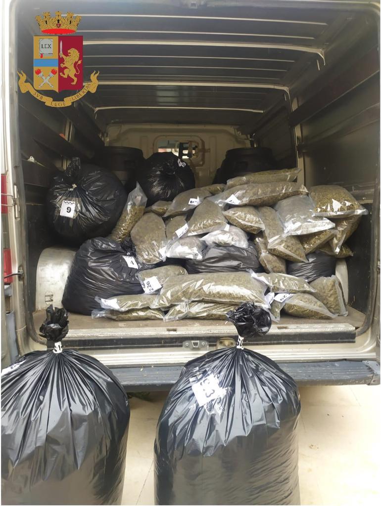 Nuoro, sequestrati 130 chili di cannabis: un arresto