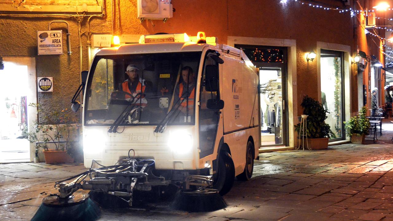 Tempi più brevi per spazzare le strade in centro