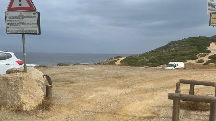 Alla Frana via massi e catena, restano i cartelli