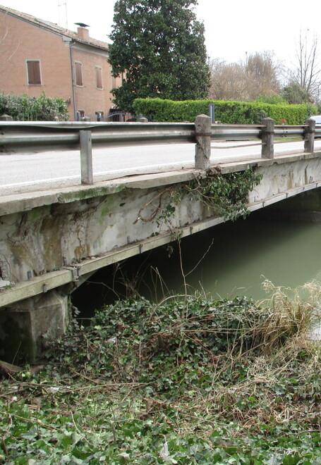 Chiude 45 giorni il ponte di San Possidonio Disagi in vista: «Degrado significativo»