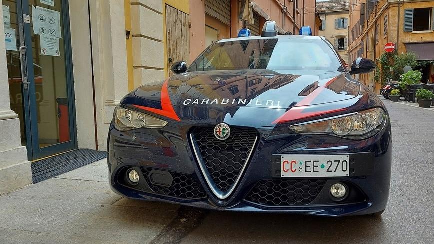 Castelfranco. Carabiniere preso a forbiciate
