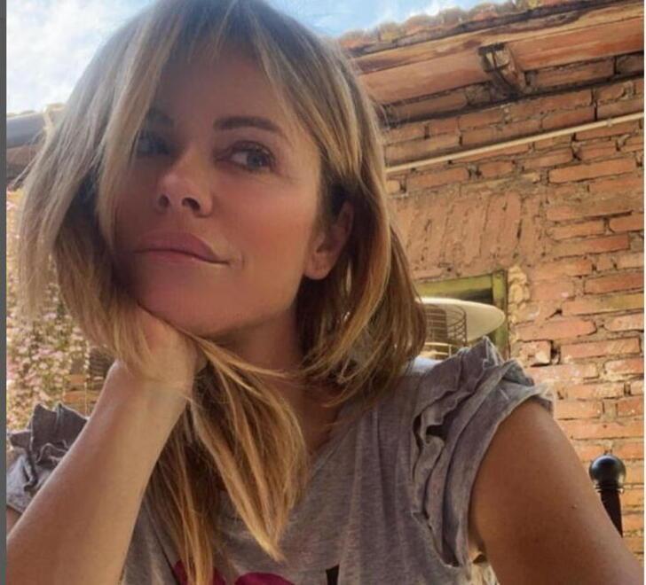 «Da barista fui pagata con gelato e patatine». Polemiche su Hoara Borselli