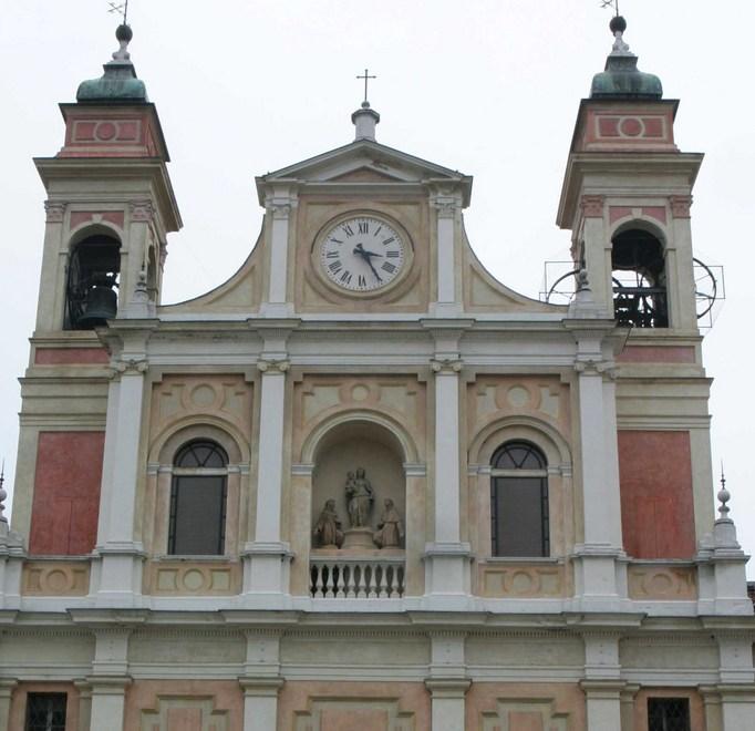 Dal duomo di Guastalla emergono due antiche statue 