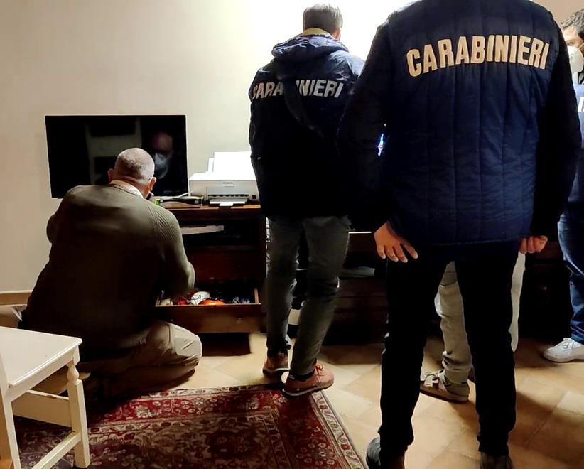 Monsummano, spari contro le abitazioni  per aggiudicarsi le aste giudiziarie: dieci indagati