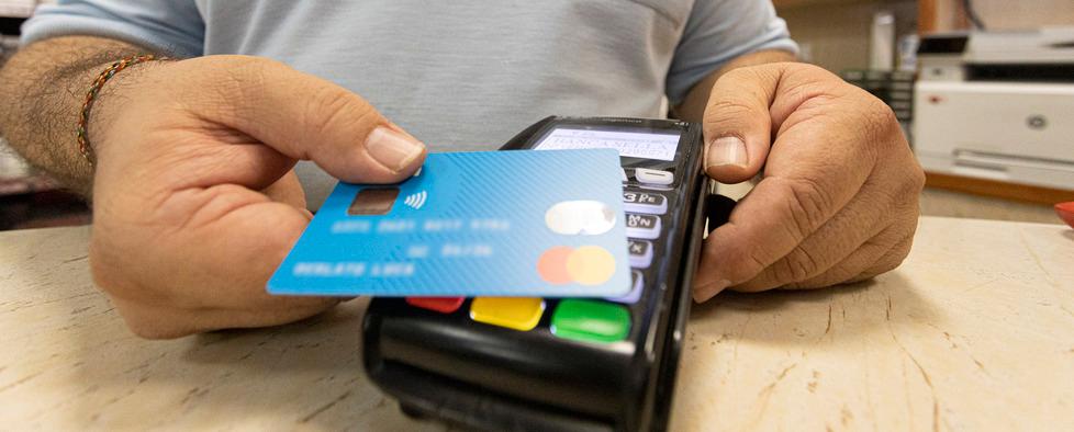 «Il Pos obbligatorio ci voleva ma toglieteci le commissioni»