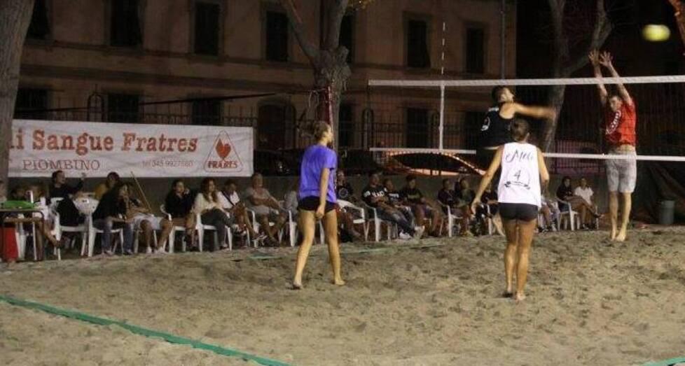 Torna il beach volley in città Si comincia il   4 luglio (alle 19)