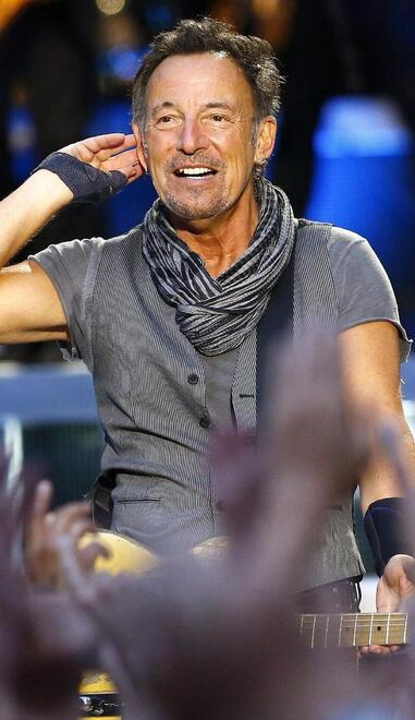 Il sindaco con Bruce: «Tutelare la natura ma nessun trasloco»