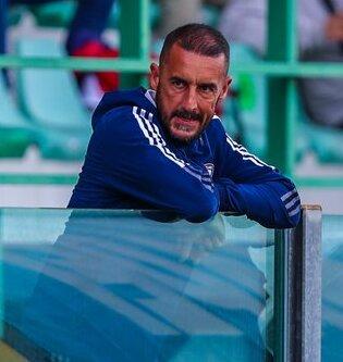 Saluta anche mister Agostini, il Cagliari è tutto da inventare