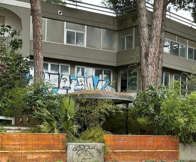 Da hotel di lusso al degrado La triste storia del Gallia  