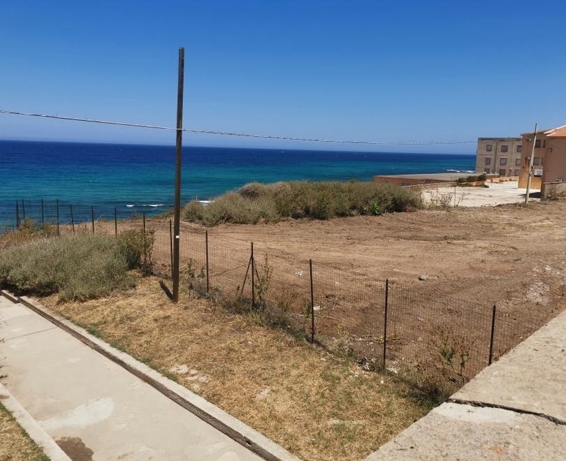 Lu Bagnu, ruspa in azione per una fascia antincendio 