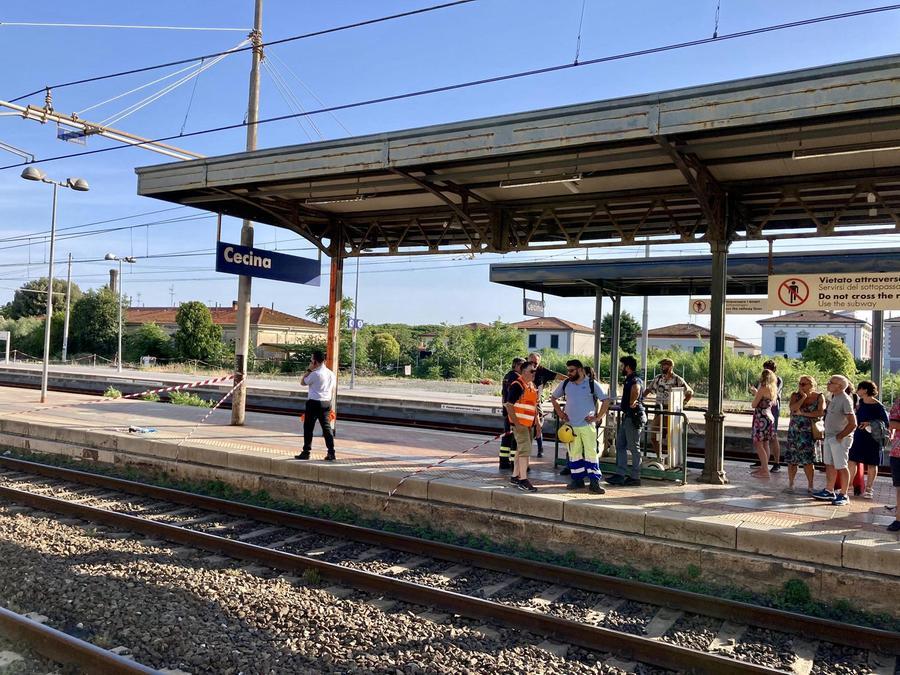 
	La stazione di Cecina subito dopo il dramma (Foto Michele Falorni/Silvi)

