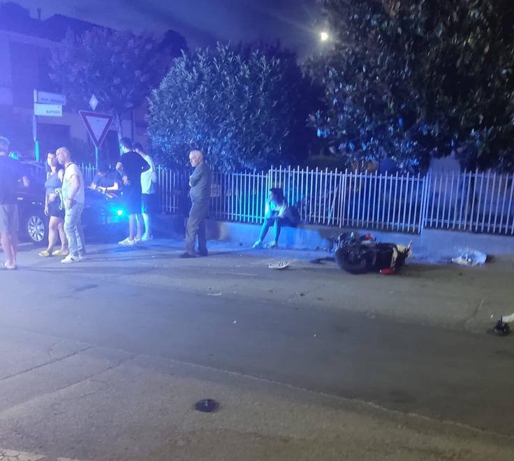 In moto contro un’auto di sera a Castelvetro: grave un sedicenne