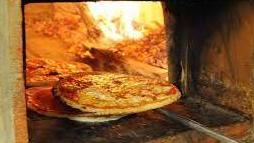 Cara mozzarella, dove sei finita? Emergenza latticini tra i pizzaioli