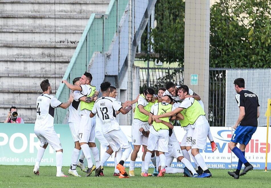Ecco la possibile composizione del girone B con il ripescaggio di Fermana e forse Torres 