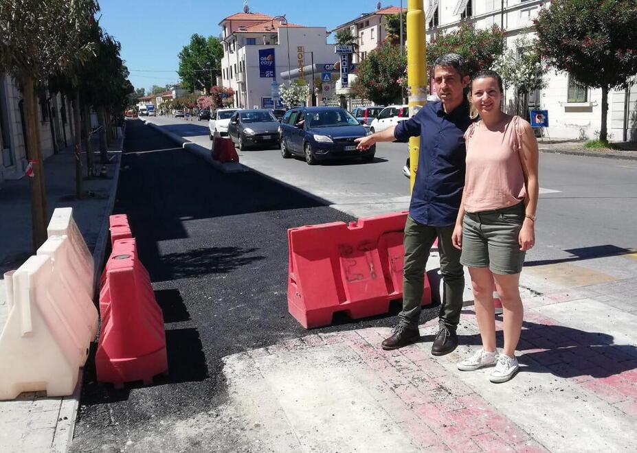 Alessio Giovarruscio, responsabile sindacale di Confcommercio, con Stefania Citti