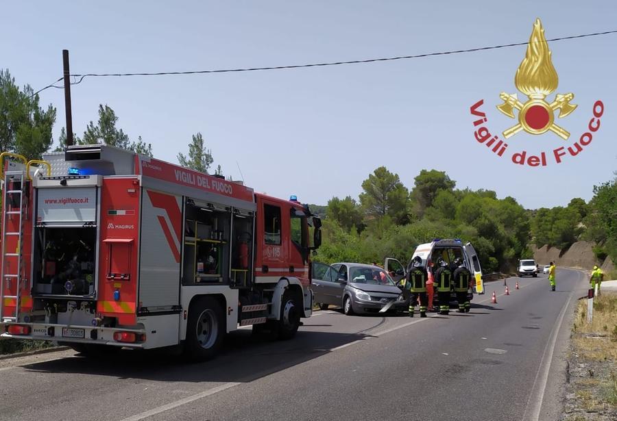 Perde il controllo dell’auto sulla Sassari-Ittiri: automobilista in ospedale