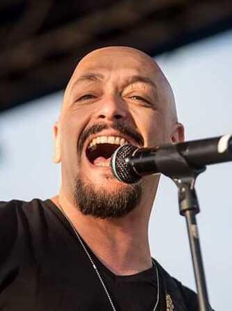 Modena Giordano Cestari: «Ecco “Chaturanga” canzone per canzone» 