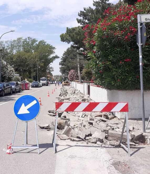 Cantieri aperti a Lido Estensi, è protesta