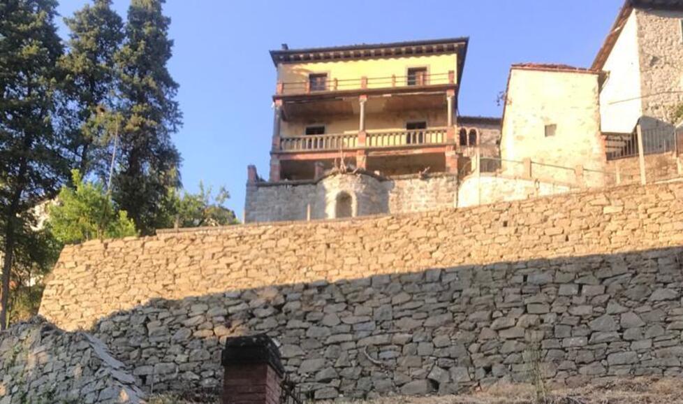 Inglese vicino alla casa reale ha acquistato casa Tronci  