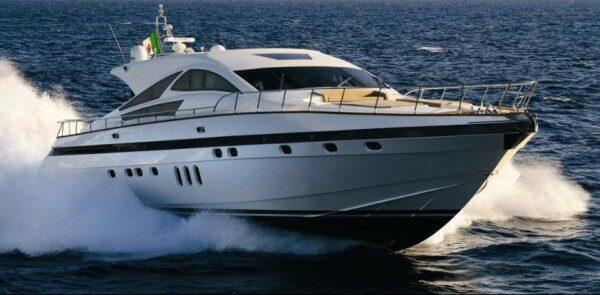 Spunta l’ombra del sabotaggio per la barca gioiello da 24 metri