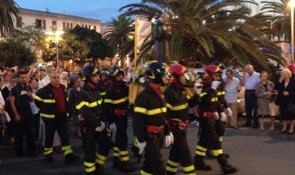 Vigili del fuoco devoti a San Pio