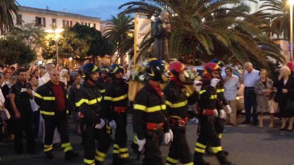 Vigili del fuoco devoti a San Pio