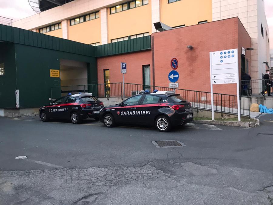 
	Due pattuglie dei carabinieri al pronto soccorso di Livorno

