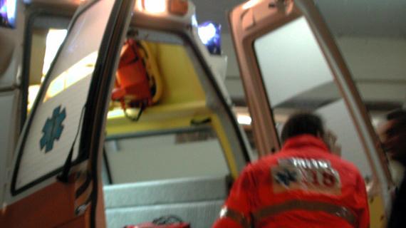 L'arrivo dell'ambulanza da Bitti FOTO SIMBOLO INTERVENTO DEL 118