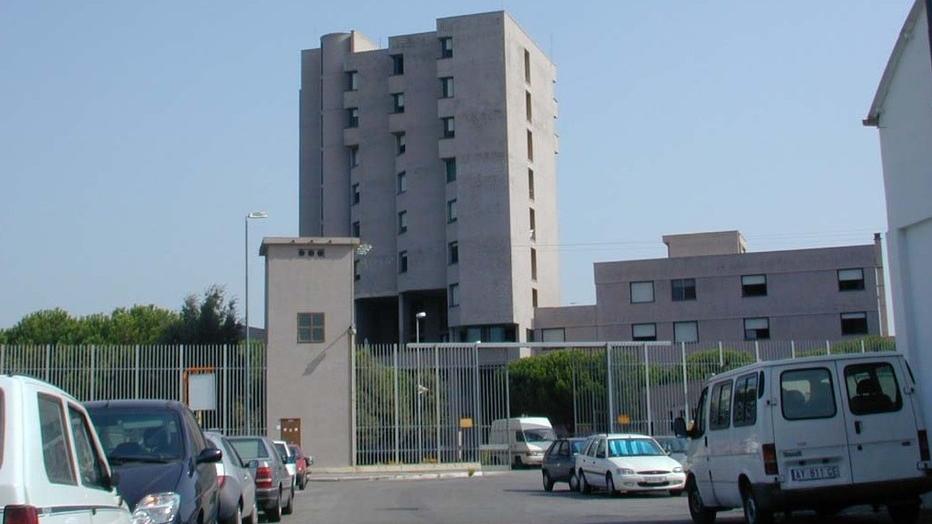 Una veduta del carcere livornese delle Sughere (foto d'archivio)