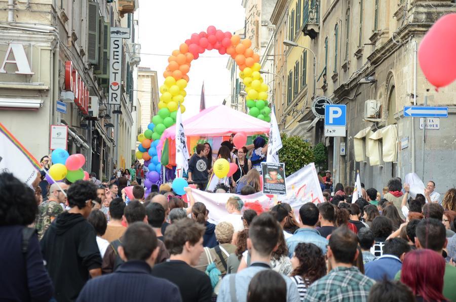 -
SASSARI Il corteo contro razzismo, omofobia e sessismo che si è svolto sabato
