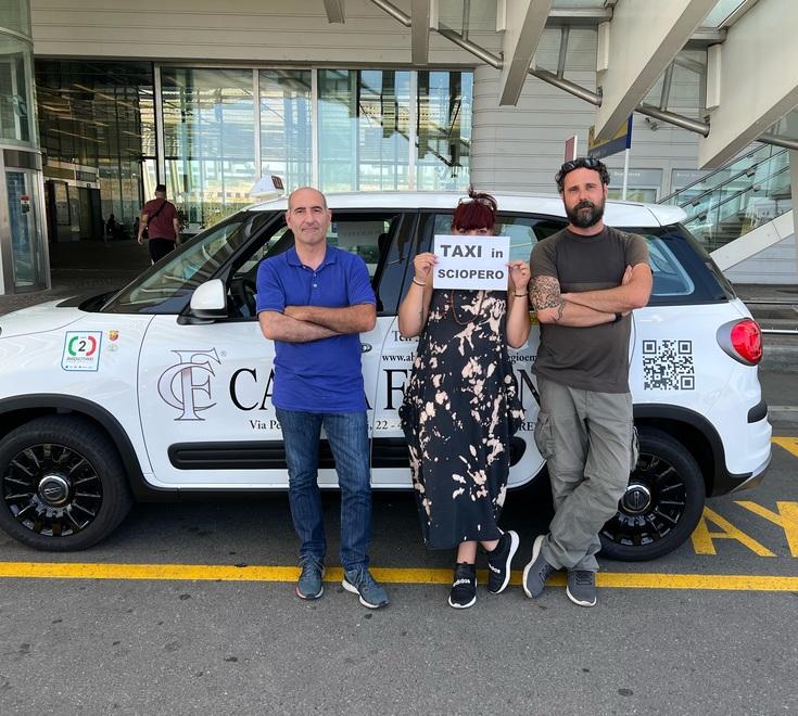 Sciopero massiccio dei tassisti: «No alla liberalizzazione»