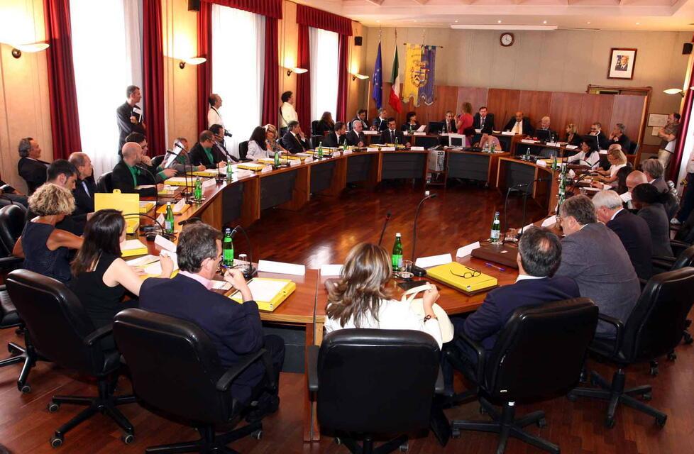 Modena Rimborsi fittizi in Provincia «Sighinolfi paghi 37mila euro» 