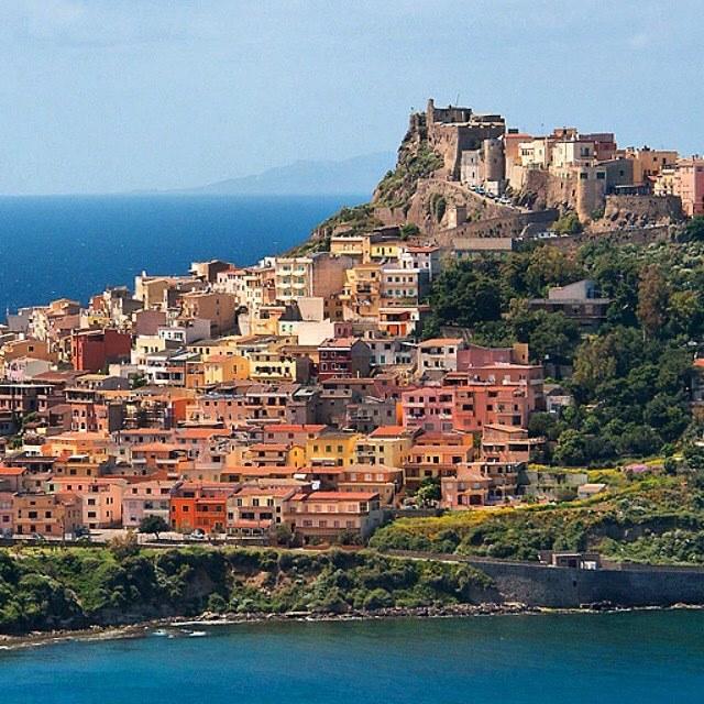 
	Una veduta di Castelsardo


