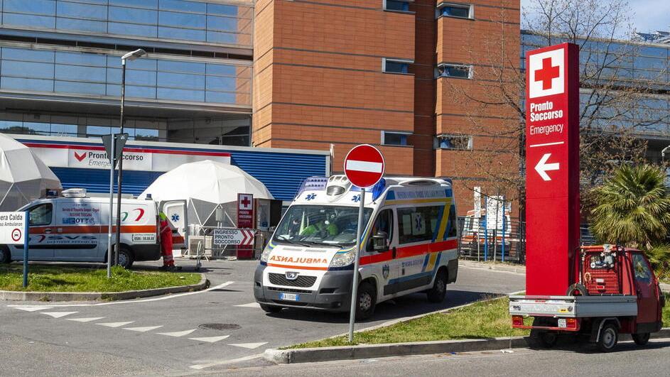 Il Covid in Versilia: quasi 1.200 i contagiati, 25 pazienti ricoverati in ospedale