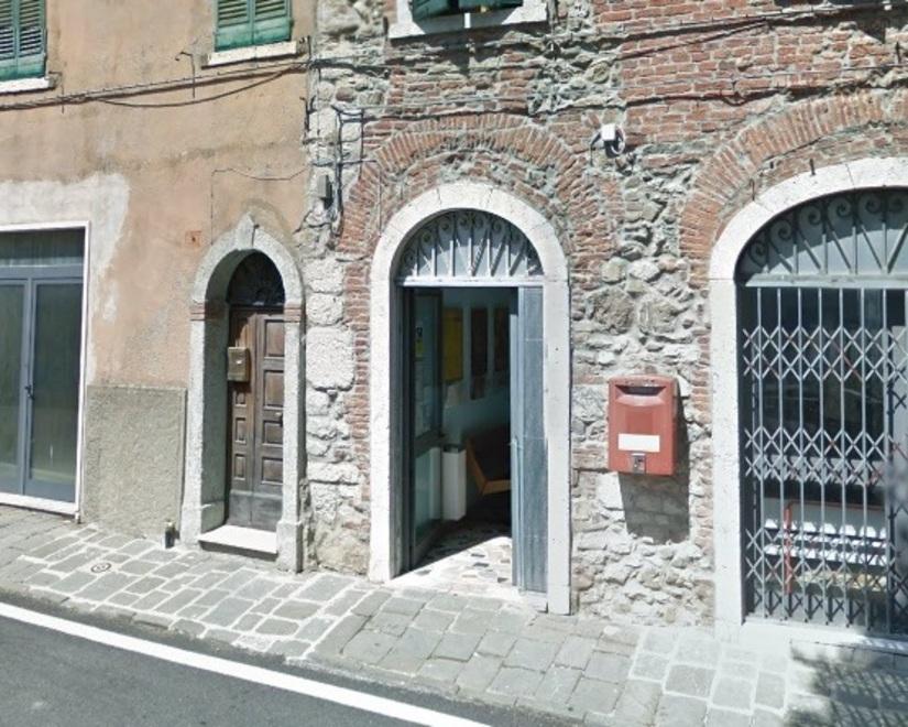 Pensionato denuncia Poste Italiane: «Voglio il minimo vitale di legge» 