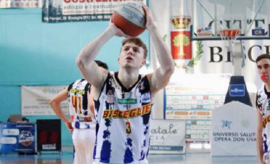 
	Al tiro Marco Giannini, con la maglia di Bisceglie. Il classe 2001 &egrave; molto vicino agli Herons

