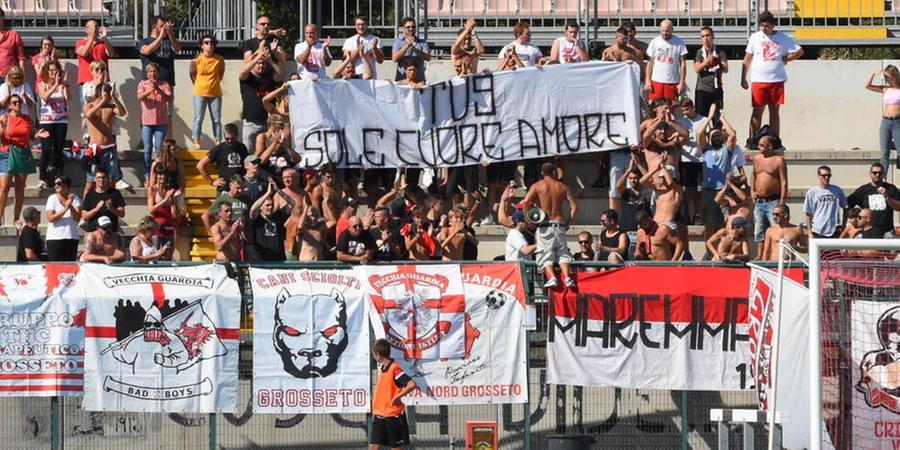 
	La tifoseria del Grosseto spera nel ripescaggio in Serie C&nbsp;

