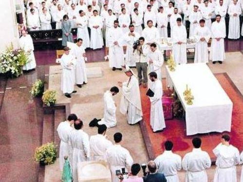 Don Saverio? Lo manda il Papa 