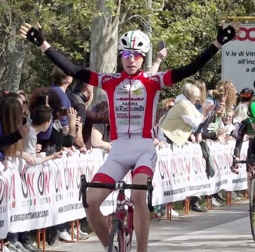Ciclismo, bene Edoardo Cipollini al campionato italiano juniores 