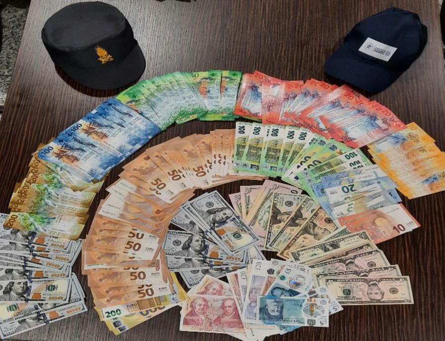 Aeroporto di Elmas, nei bagagli 40mila euro non dichiarati