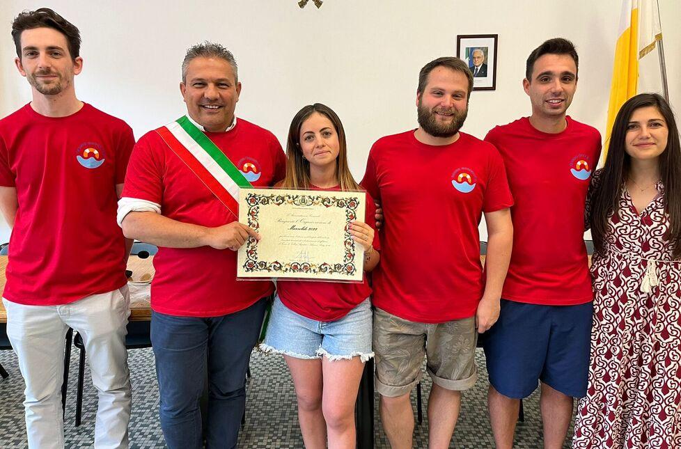 Castelfranco. Annullano lo schiuma party per l’allarme siccità. E il sindaco premia i ragazzi di “Manzolido” 