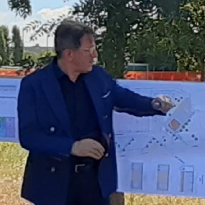 A Villanova un nuovo campo da calcio e un terreno edificabile va all’asta